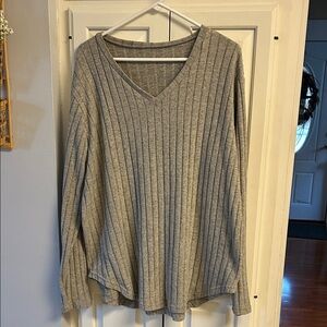 Gray Ribbed V-Neck Sweater 3x